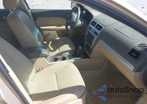 2008 Mercury Milan V6 Premier z USA, uszkodzony, nr VIN 3MEHM08148R658578